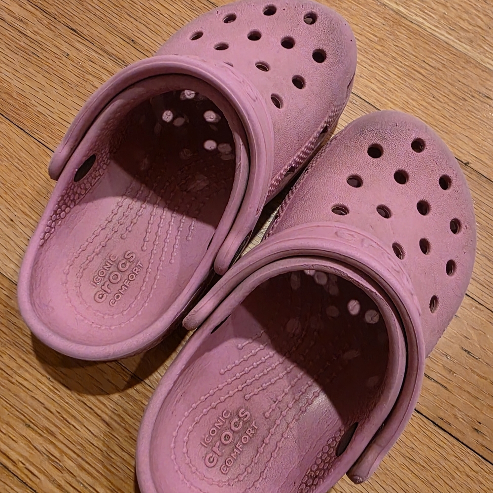 Crocs - Picture 2 of 3